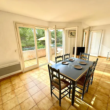 Hoteliere Le Provencal A Giens - Bord De * 耶尔